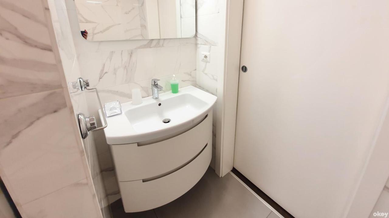 Star House - Bari Centroアパートメント エクステリア 写真
